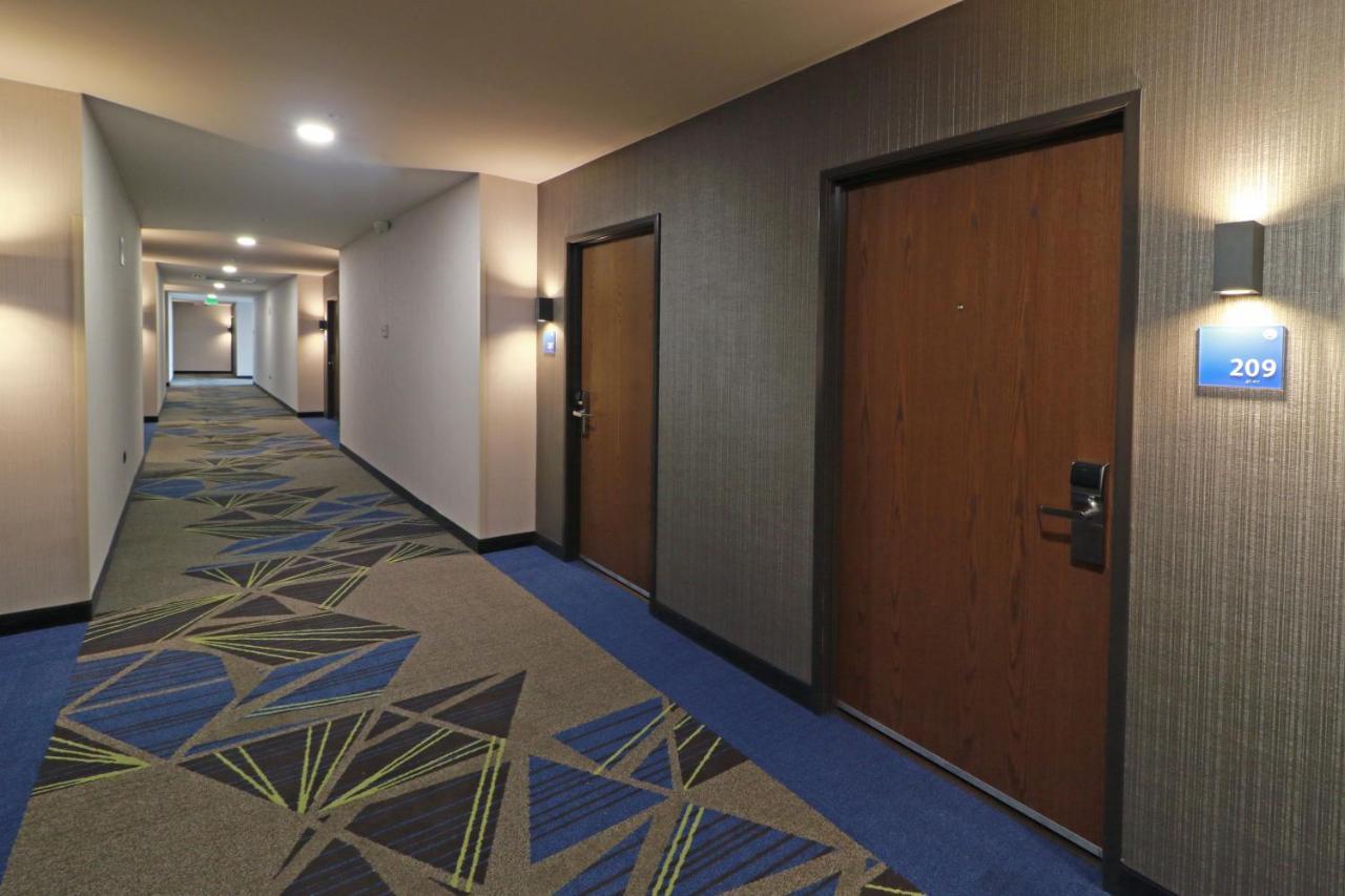Holiday Inn Express - Monterrey - Fundidora By Ihg المظهر الخارجي الصورة