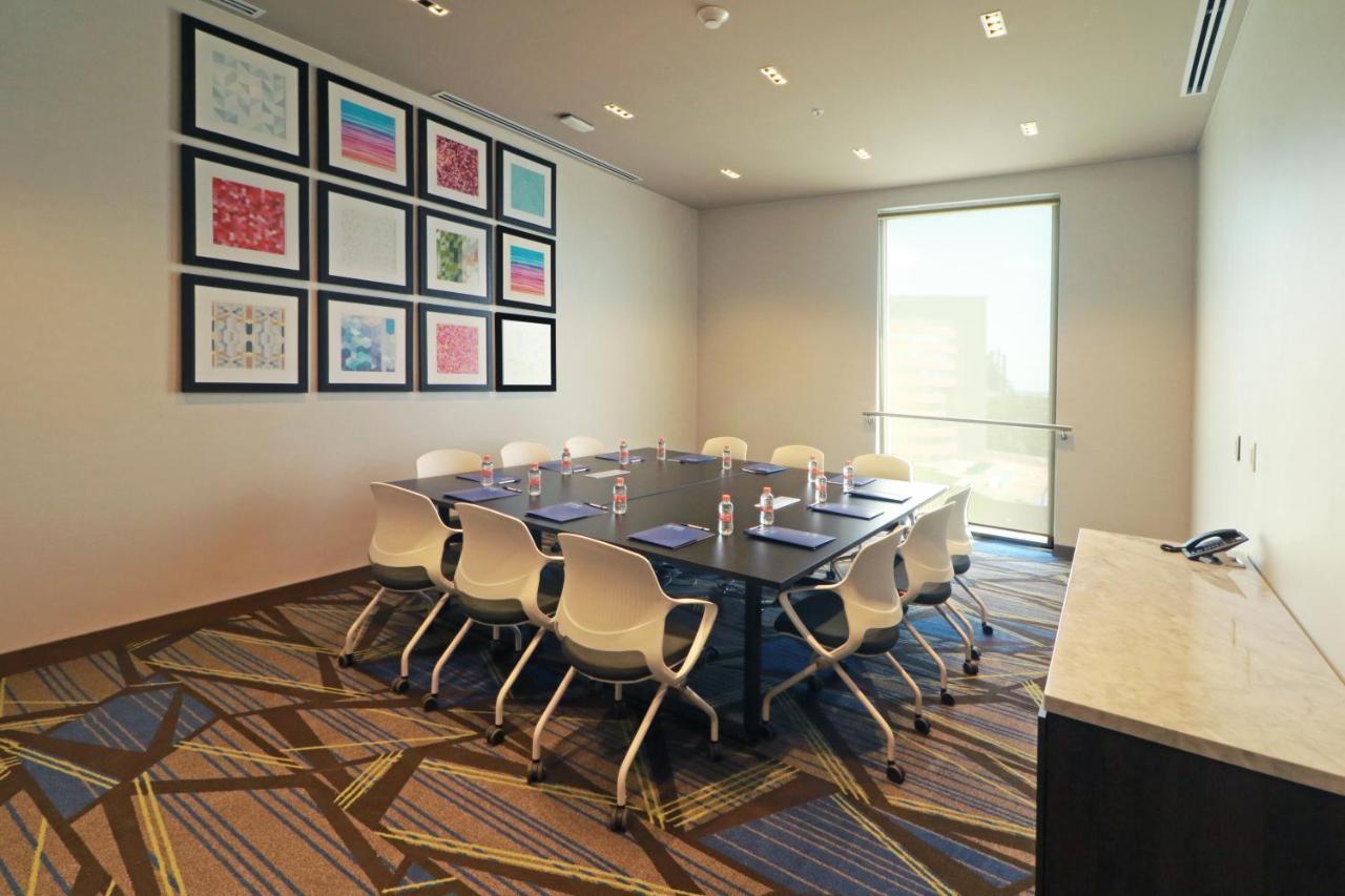 Holiday Inn Express - Monterrey - Fundidora By Ihg المظهر الخارجي الصورة