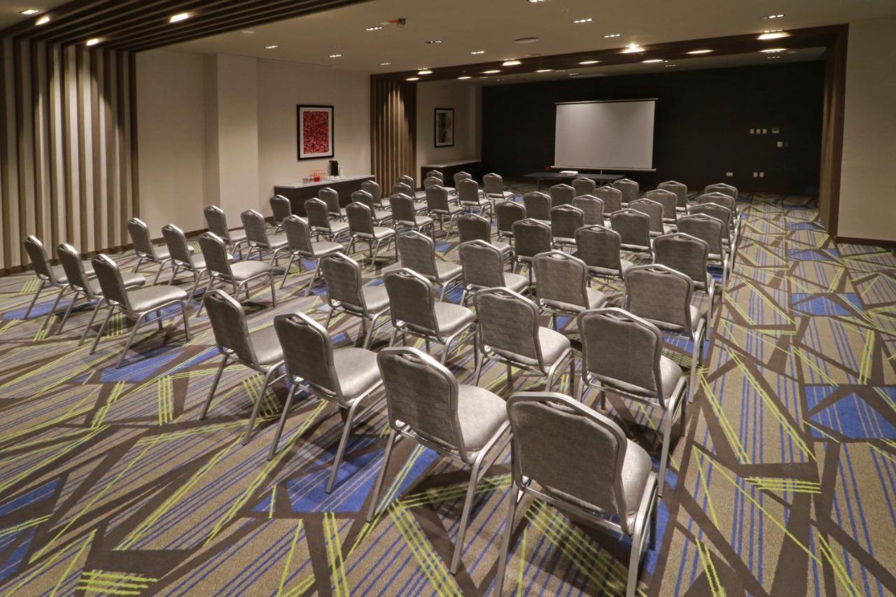 Holiday Inn Express - Monterrey - Fundidora By Ihg المظهر الخارجي الصورة